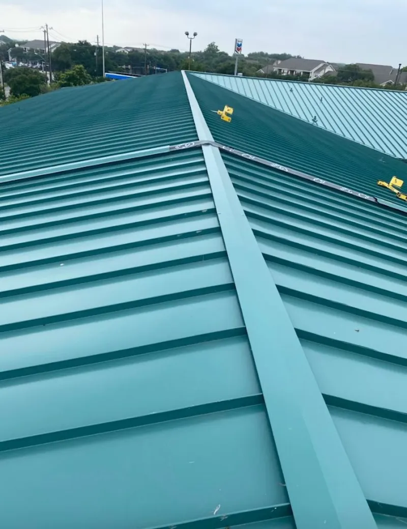 Green commercial metal roof ridge and valley for Metal Roof Repair in Dinuba